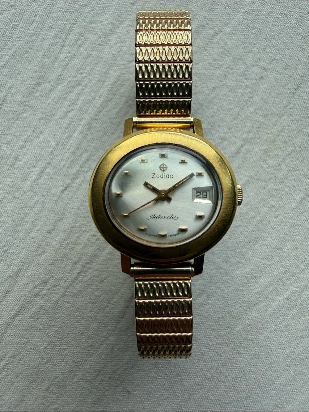 Vintage 1960s Zodiac Senator Automatic Ladies 26.5mm Watch - Nearly NOS!